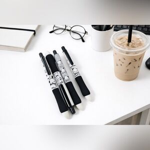Sanrio Pochacco Black and White Gel Pen Set